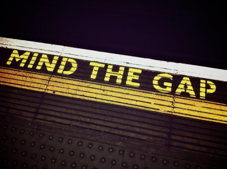 mind the gap subway warning